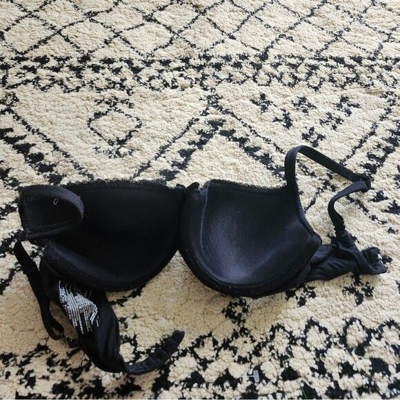 Victoria's Secret Body by Victoria Lined Demi Black Lace Bra 32DD - Picture 6 of 6